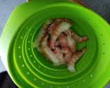 Foto del passaggio 2 della ricetta Spiedini di pesce