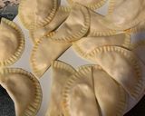Foto del paso 4 de la receta: Empanadillas caseras de huevo y atún
