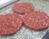 Foto del paso 2 de la receta: Súper hamburguesas caseras para disfrutar con amigos
