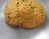 धनिया पत्ती की मसाला भाखरी (dhaniya patte ki masala bhakri recipe in hindi) रेसिपी चरण 2 फोटो