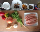 A picture of step 1 of Birmingham Balti Chicken Curry.