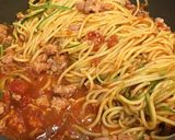 A picture of step 4 of Garlic Sausage and Tomato Spaghetti.