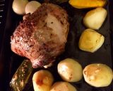 Foto langkah ke 3 dari resep Homemade Roasted Lamb Leg with Veggies .