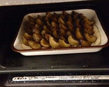 A picture of step 11 of Pflaumenkuchen / Zwetschgendatschi: German Plum Cake.
