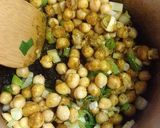 A picture of step 3 of Easy Chickpea and Kabocha Squash Curry.