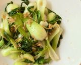 A picture of step 4 of Bok Choy stir-fried with ginger.