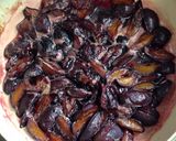 A picture of step 5 of German Plum Butter (Pflaumenmus).