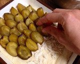 A picture of step 9 of Pflaumenkuchen / Zwetschgendatschi: German Plum Cake.