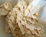 A picture of step 7 of Mohnkuchen mit Streusel (German Poppy Seed Cake).