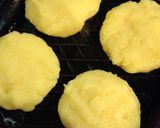 A picture of step 3 of Pan-fried Polenta.
