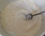 A picture of step 5 of Mohnkuchen mit Streusel (German Poppy Seed Cake).