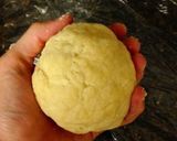 A picture of step 2 of Sour Cream Apple Pie.