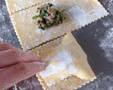 A picture of step 5 of Schwäbisch Maultaschen (Big, Fat German "Ravioli").