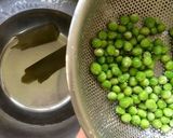 A picture of step 3 of Brown Rice with Green Peas.