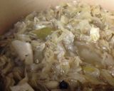 A picture of step 4 of German Stewed Sauerkraut with Sausages.