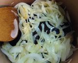 A picture of step 2 of Sweet Corn Soup.