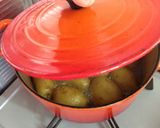 A picture of step 2 of Steamed Potatoes with Dill Butter.
