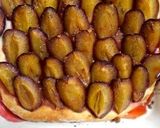 A picture of step 12 of Pflaumenkuchen / Zwetschgendatschi: German Plum Cake.