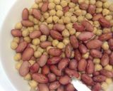 A picture of step 1 of Homemade Vegetarian Chickpea and Kidney Bean Chili.