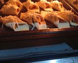Foto langkah ke 5 dari resep Banana Puff Pastry.
