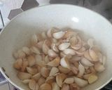 Foto langkah ke 2 dari resep Sambal Bawang Putih Kecombrang.