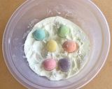 Foto langkah ke 5 dari resep Bola Susu Rainbow.