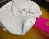Foto langkah ke 3 dari resep Cake Marmer Ekonomis.