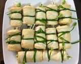 Hình bước làm 8 của món Cuốn đậu hũ kho gừng