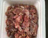 Hình bước làm 2 của món Thịt bò kho gừng