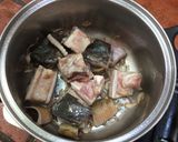 Hình bước làm 2 của món Cá đuối nấu dưa chua