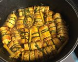 Hình bước làm 11 của món Cuốn đậu hũ kho gừng