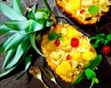 A picture of step 7 of Thai Pineapple Prawns fried Rice.