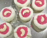 A picture of step 4 of Beetroot Coconut open Bhapa Pitha.