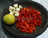 Foto langkah ke 1 dari resep Sambel jeruk nipis.