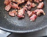 A picture of step 4 of Chinese Black Beans spareribs with green bell pepper onion 豉椒炒排骨.