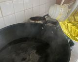 A picture of step 2 of Spaghetti pedas Singapore.