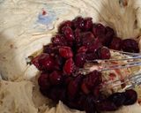 Foto del passaggio 4 della ricetta Plum Cake alle Ciliegie