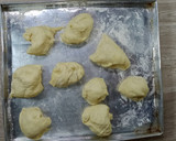 Foto langkah ke 5 dari resep Burger Mini.