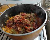 Foto del paso 4 de la receta: Salsa roja con carne