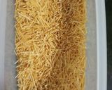 A picture of step 1 of Vermicelli veg upma.