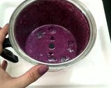 A picture of step 2 of Black plum smoothie.