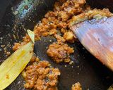 A picture of step 5 of Nalli Qorma.
