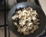 Foto del passaggio 3 della ricetta Fettuccine con crema di peperone, crumbl e ricotta salata