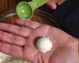 A picture of step 5 of Teaspoon Cookies .