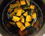 A picture of step 1 of Kabocha Squash Shumai.