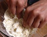 A picture of step 2 of Teaspoon Cookies .