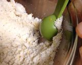 A picture of step 4 of Teaspoon Cookies .
