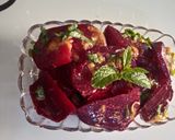 Une image de l'étape 4 de Salade de betteraves rouges.