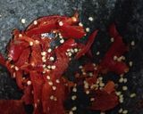 รูปขั้นตอนการทำที่ 1 ของ ยำลูกชิ้น pork ball spicy salad