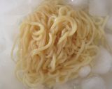 รูปขั้นตอนการทำที่ 5 ของ ซารุราเมน zaru ramen